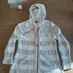 Eddie Bauer women’s Gray star Cardigan Sweater size medium